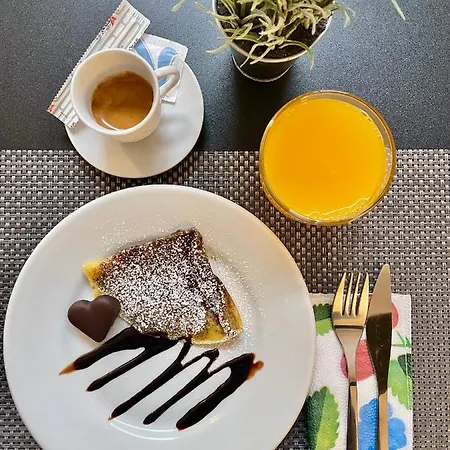 La Vie Fuille Bed & Breakfast