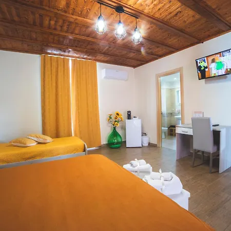 La Vie Fuille Bed & Breakfast *